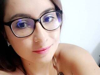 Erotski video chat Ellarouge