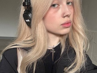 Erotski video chat EmilyFlowers