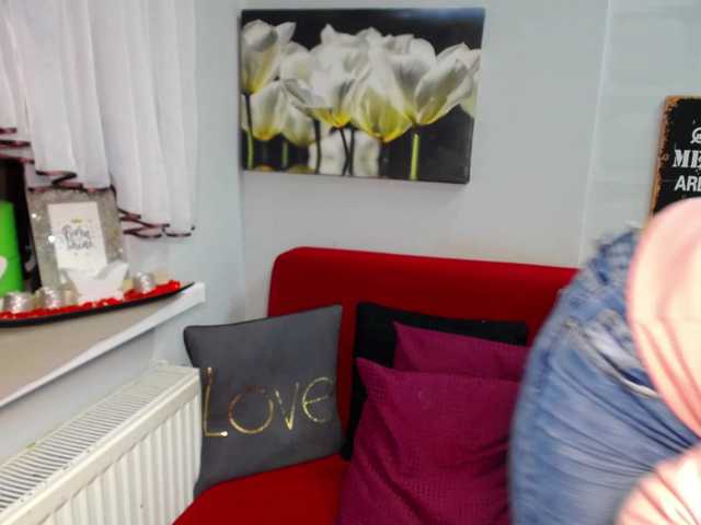 Emitiranje snimki zaslona EmilyQueen