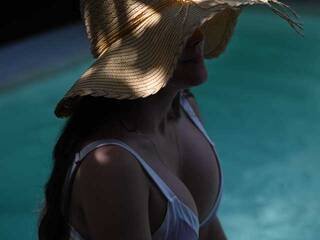 Erotski video chat Emma-pink