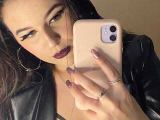 Erotski video chat EmmaNeuman