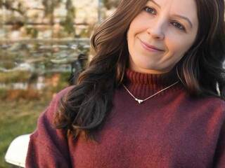 Erotski video chat Emmie-Lise