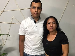 Erotski video chat EMYLY-LIAM