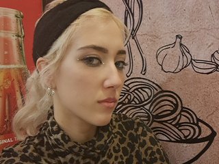 Erotski video chat eroticblondiee