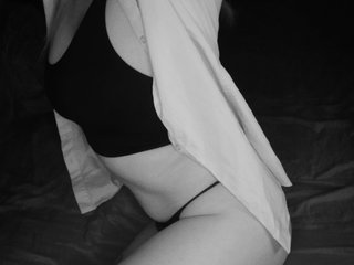 Erotski video chat Essy-Vettie