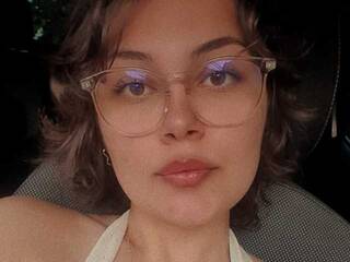 Erotski video chat evelyne-fox