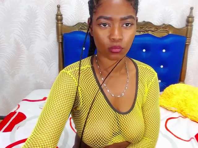 Fotografije evelynheather welcome guys come n see me #naked #wild #naughty im a #ebony #latina #kinky enjoy with me in #pvt or just tip if u like the view #dildo #anal #blowjob #deepthroat #CAM2CAM