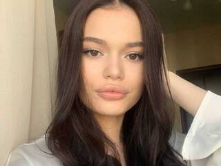 Erotski video chat FloraHanson