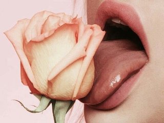 Erotski video chat Innocent_Flower