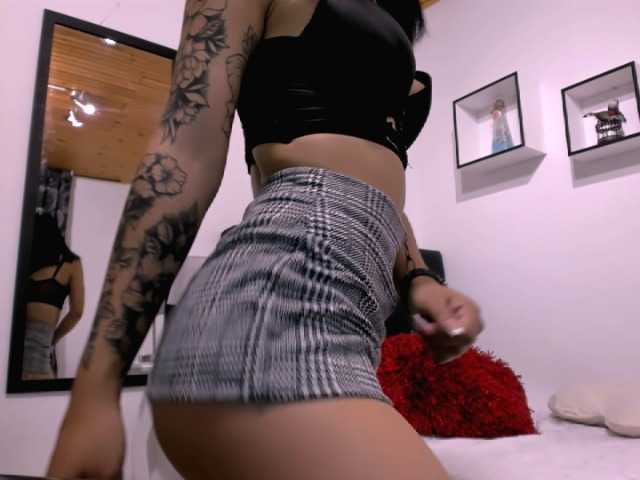 Fotografije freyaly Hello! I'm a bad girl (show cum in the goal) #young #skinny #new top off (65tk) spank x10 (25tk) Below pants (99)