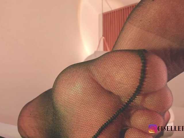 Fotografije gigifontaine Your new dream in pantyhose is here! come add me Fav and enjoy me !! #pantyhose #mistress #feet #squirt #bigpussy