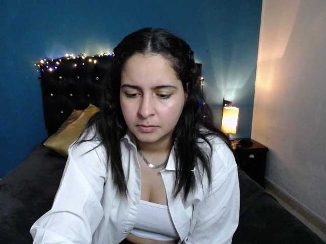 Fotografije goddesstepha1 Lovense Lush on - Make me vib with your tips! fav numbers 11 33 55 111 - Goal: Naked oily doggystye twerk! #lovense