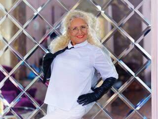 Erotski video chat grannyalisa