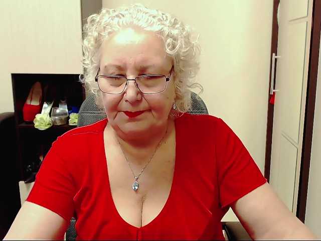 Fotografije GrannyWants all shows in clothes only for tokens.. undress only in private