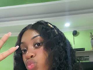 Erotski video chat Hannan-baker