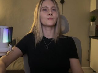 Erotski video chat HeyRina