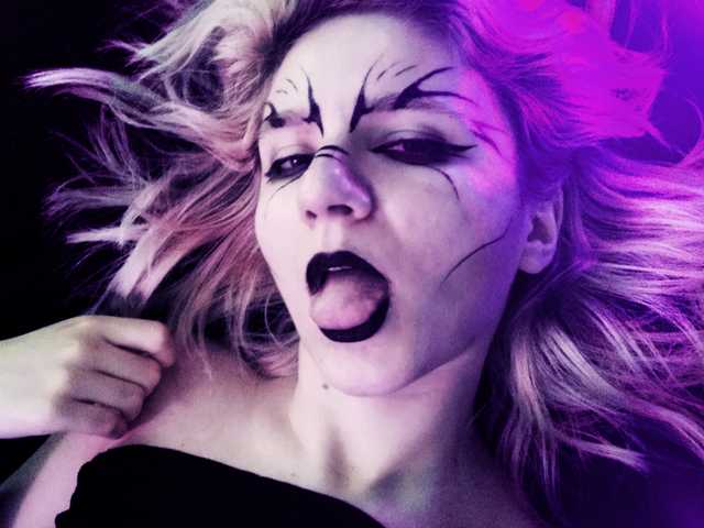 Fotografija profila Holly_Steel