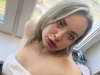 Erotski video chat HollyDoll