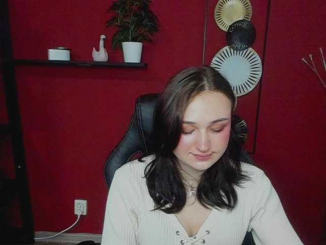 Emitiranje snimki zaslona HollyExtasy