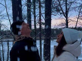 Erotski video chat hornylovercouple