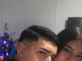 Erotski video chat hot5couple