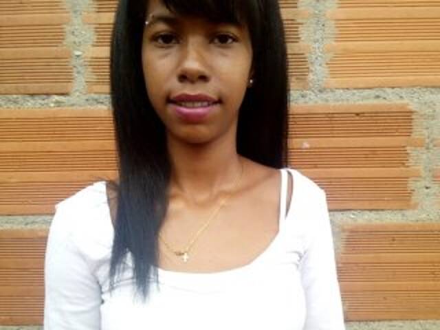 Fotografija profila hotbrunettev