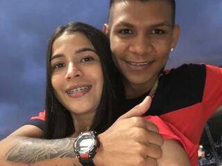 Erotski video chat Hotcouple-25