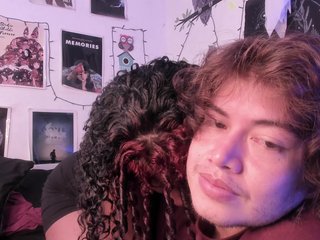 Erotski video chat HotHoneyChile