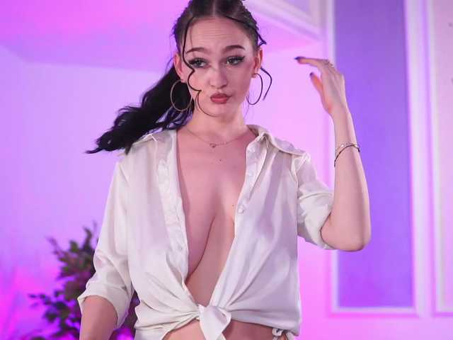 Emitiranje snimki zaslona HotSkinnyX