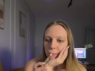 Erotski video chat HotWillow