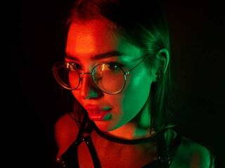 Erotski video chat iampiggygirl