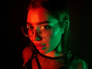 Erotski video chat iampiggygirl