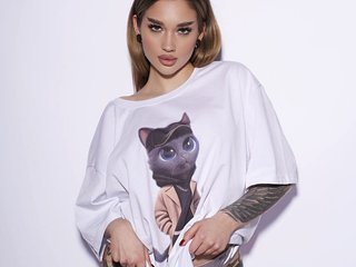 Erotski video chat IamToxicRoxy