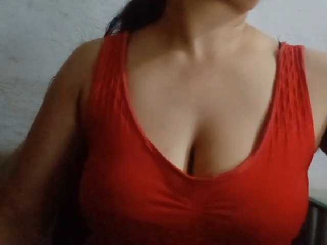 Fotografije indiagirl50 Hi guys Private is open Go and request private please... sound and best video in private show only