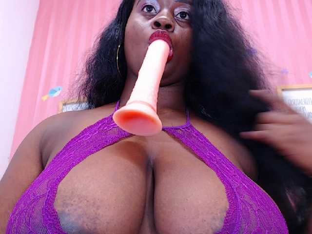 Fotografije irisbrown Hello guys! happy day lets make some tricks and #cum with me and play with my #toys #dildo #lovense #ebony #ebano #fuck my #pussy