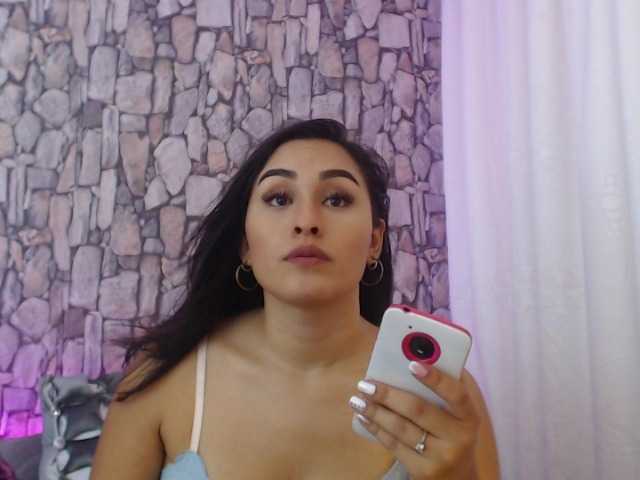 Fotografije LauraTovar "Hello guys ♣ I'm new here !!! give me a hot and wet welcome .. masturbate my pussy and cum at goal ♥