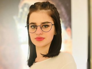 Erotski video chat Jolie-FUN