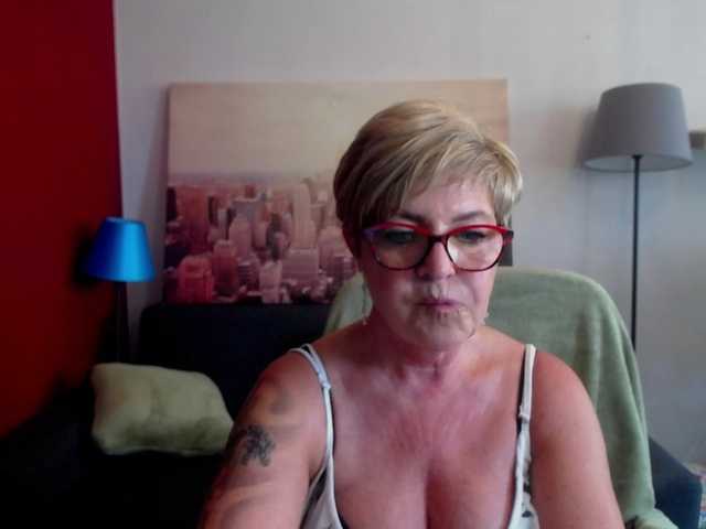 Emitiranje snimki zaslona julieamberx