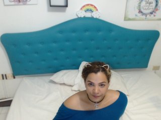 Fotografije julietroses1 10 members tip 10 tokens each, I get naked!