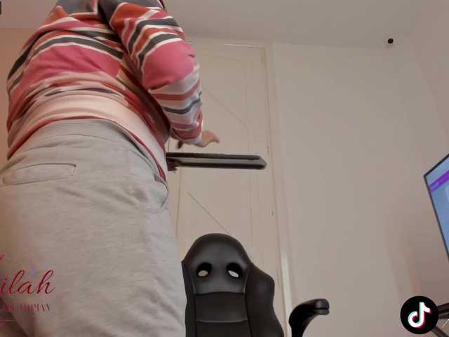 Fotografije Kammilah1 Help me squirt faster with 666Handjob video! Repeating Goal: MULTISquirtshow