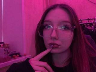 Erotski video chat KarolineZarro