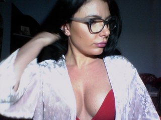 Fotografije Kassey-love New girl here #lush #newgirl #pussy #wetpuss10 tkn any requestmenty requirement y