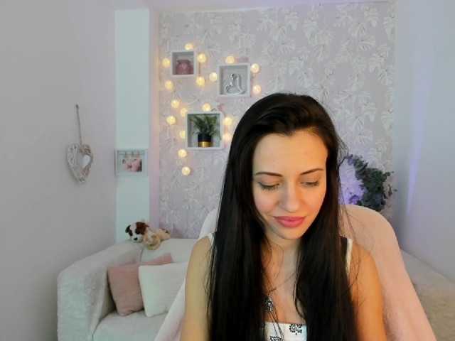 Fotografije KathyWhite Hi im #new #teen here ♥ #ass #tits #18 #pvt come here and play with me ♥