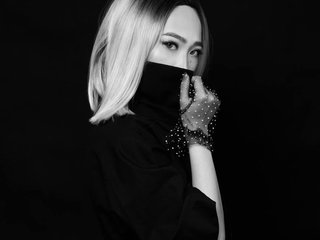 Erotski video chat Katsumi_Kiss