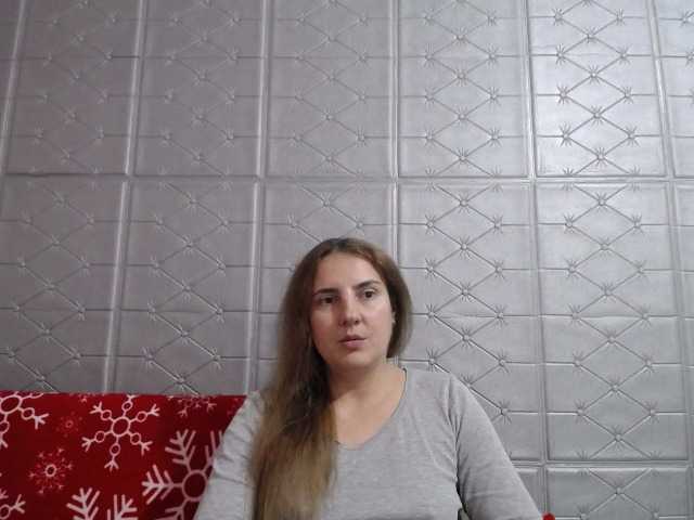 Emitiranje snimki zaslona KATYDIAZ