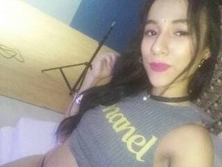 Erotski video chat KiraBakeer