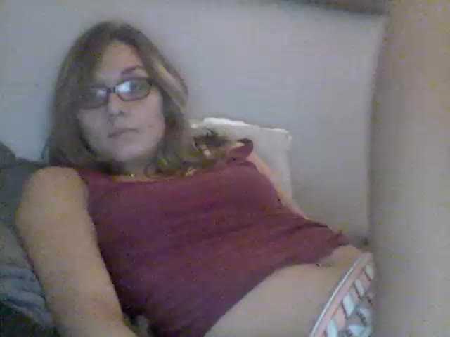 Emitiranje snimki zaslona Kittyb2Daddy