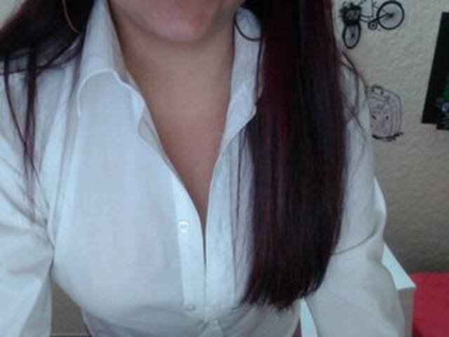 Emitiranje snimki zaslona KylieDaniiels