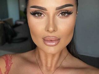 Erotski video chat KylieSpicey