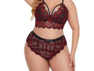 Erotski video chat Lacy-Lips